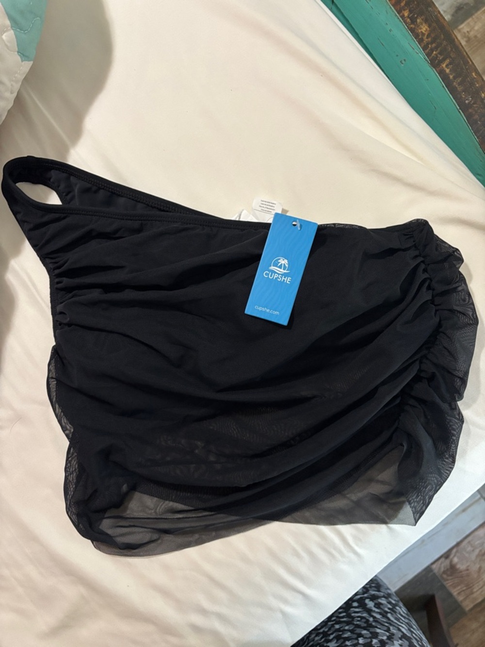 Cupshe Black One-Shoulder Mesh Swim Top with Ruched Side